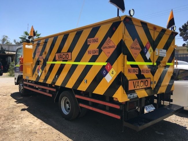 Carrocería normada para transporte de explosivos